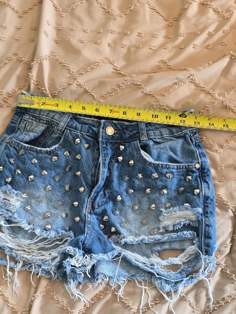 Womens MISSGUIDED DENIM Blue Studded Denim Shorts Sz 4